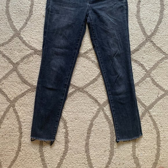 The Nico Mid Rise Skinny Crop (WILL STEAM BEFORE SENDING) - Picture 3 of 4